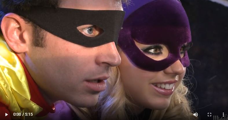 BatGirl fucks with Robin