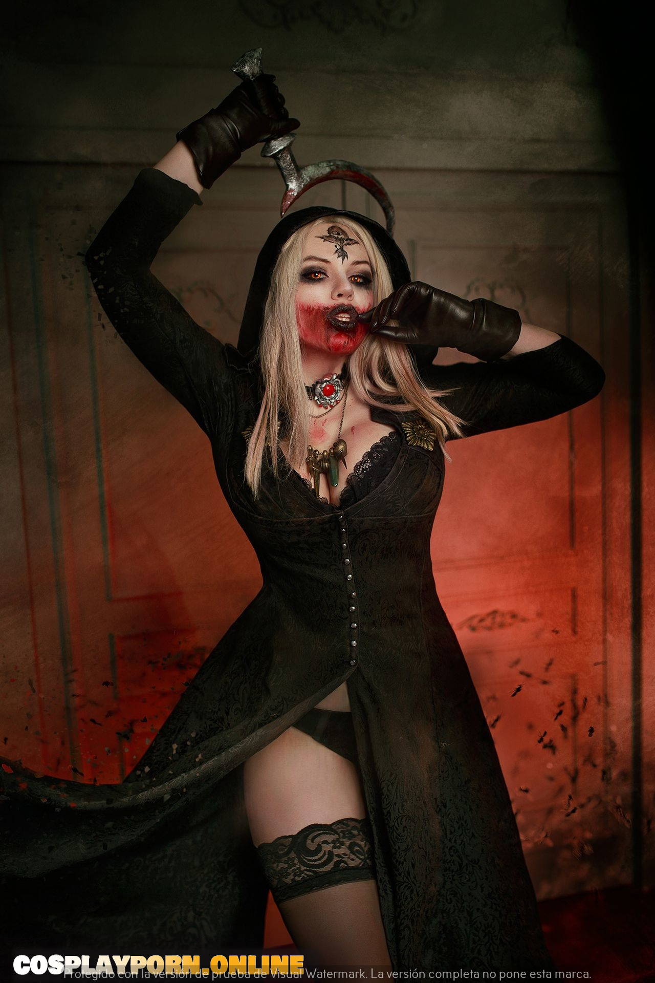 Alice Cosplay-Lady-Dimitrescu bathroom