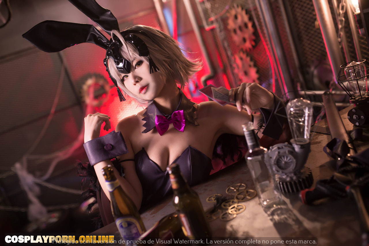 ArtyandKaya-AlterGirls bathroom