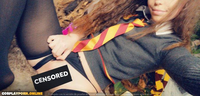 Belle-Delphine Hermione-Harry-Potter bathroom