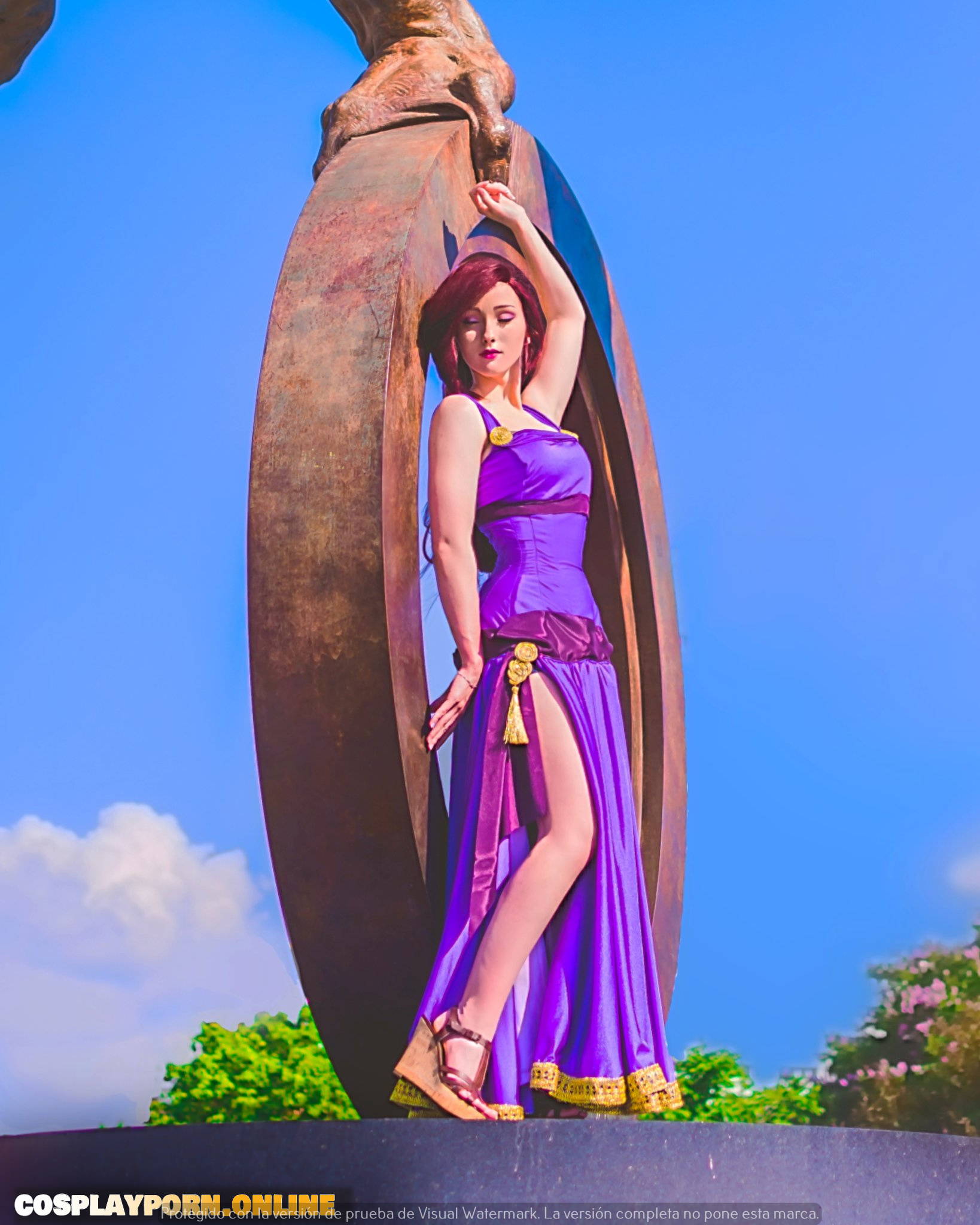 Chameleahn cosplay babes