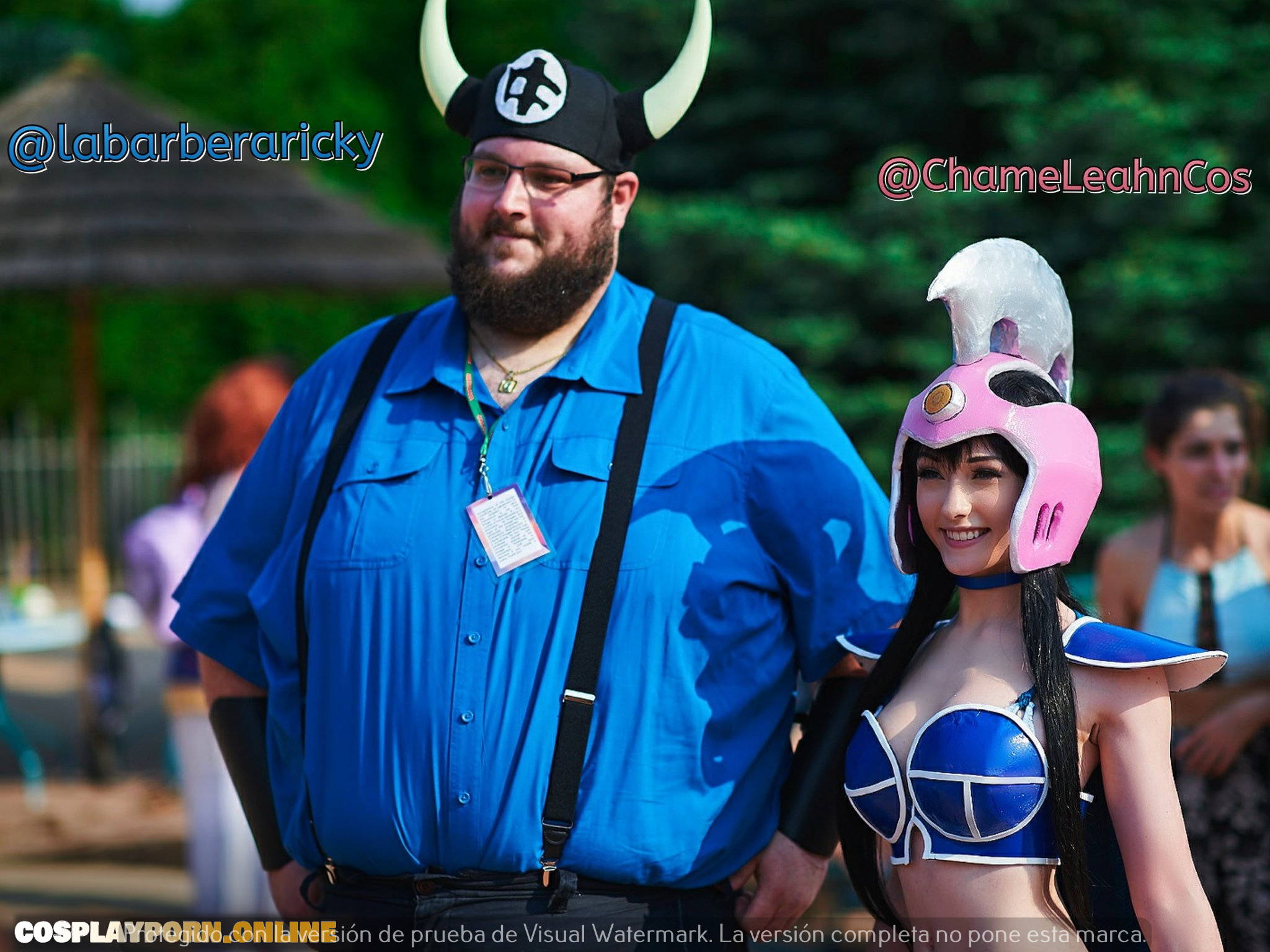 Chameleahn cosplay bathroom