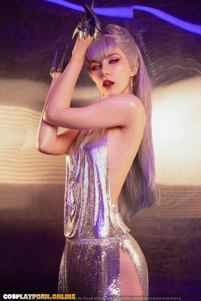 Cosplayer-Mia_Kanayuri bathroom