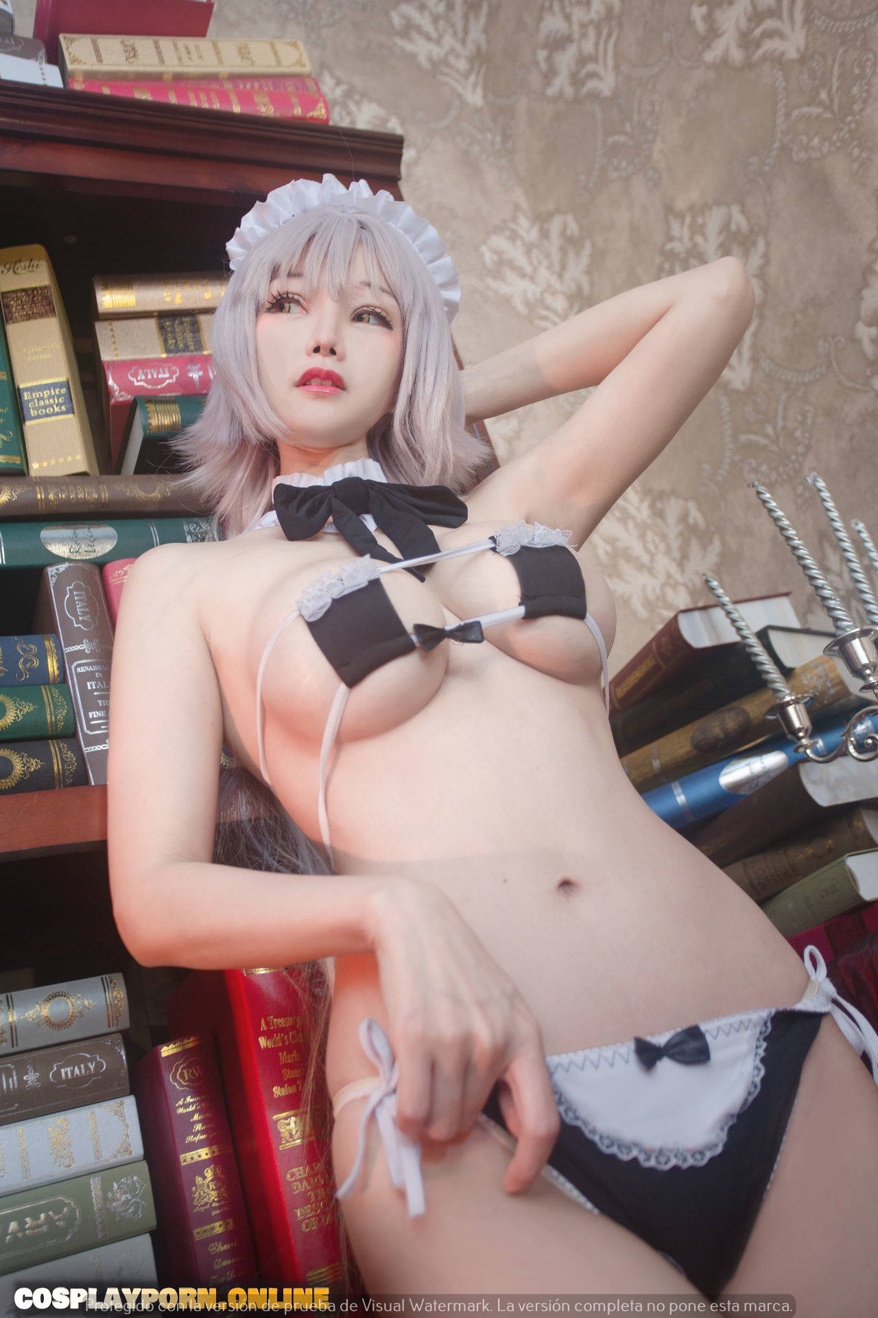 close up Kitkat-Cosplay Jalter-Maid 