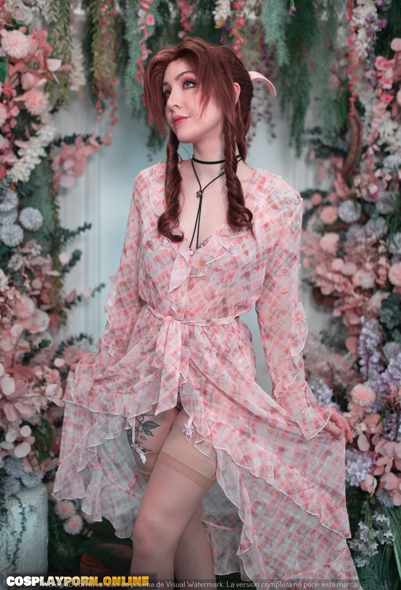 homemade photos Luxlo-Cosplay Aerith-Gainsborough Final-Fantasy 